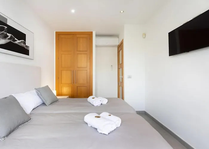 شقة Modern Apartment With Sea Views And Terrace La Caleta *